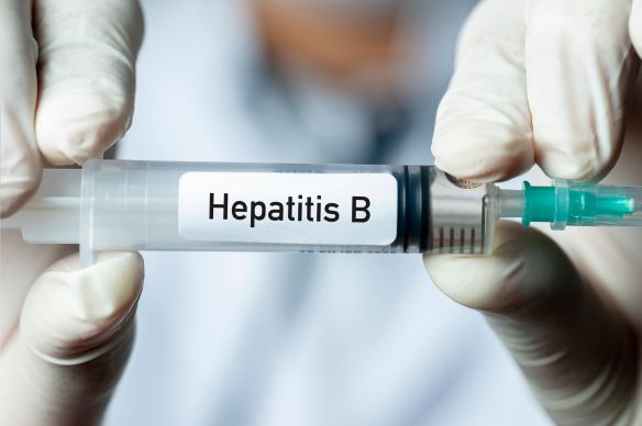 Hepatitis B: Síntomas, causas y tratamientos